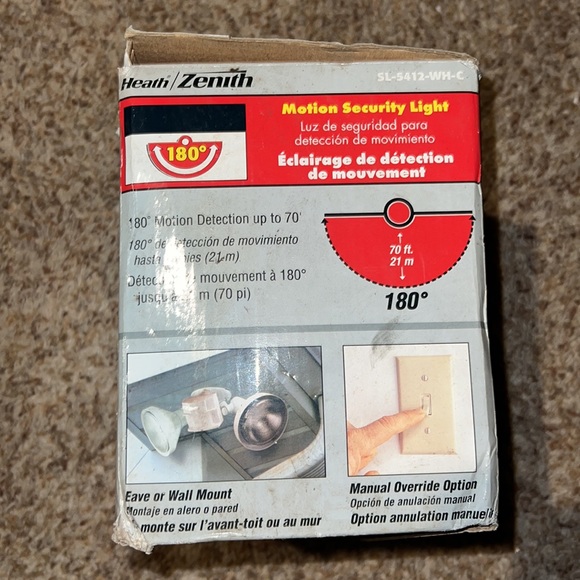 Globe Electric HZ-5412-WH 180 Degree Motion Activated Security Light - Picture 4 of 7